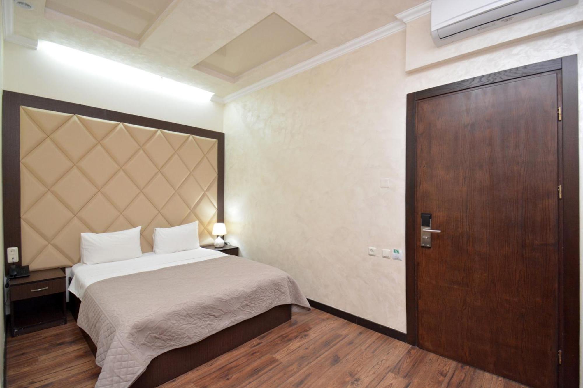 Partez Hotel Jerevan Eksteriør bilde